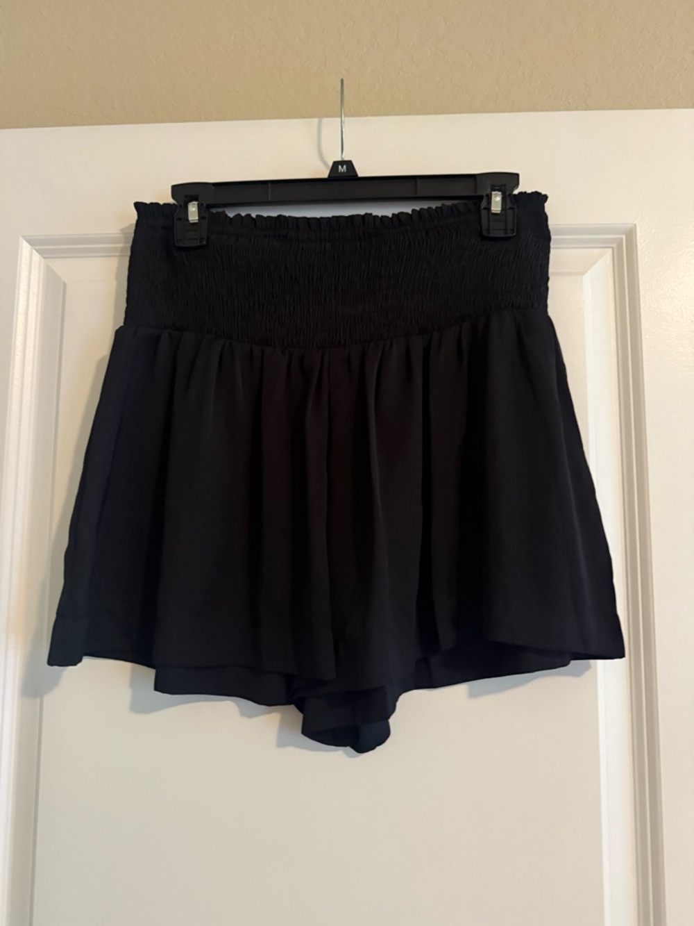 TCEC Black Smocked Waist Flow Shorts